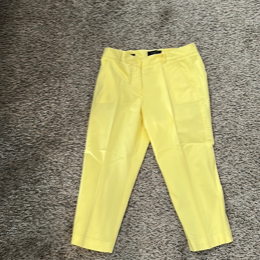 Capri pants